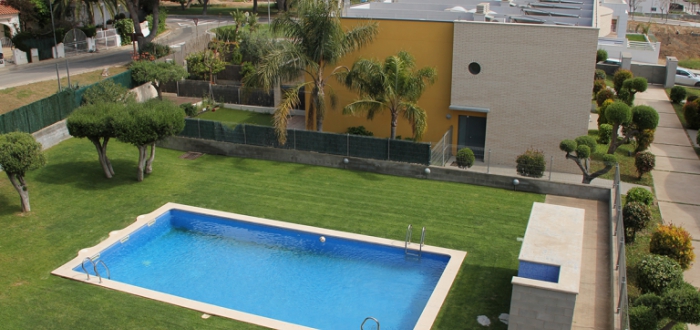 Promocofri · Casas Unifamiliares Ardiaca (Cambrils) zona piscina